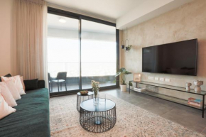 AirTLV - Menachem Begin Apartment